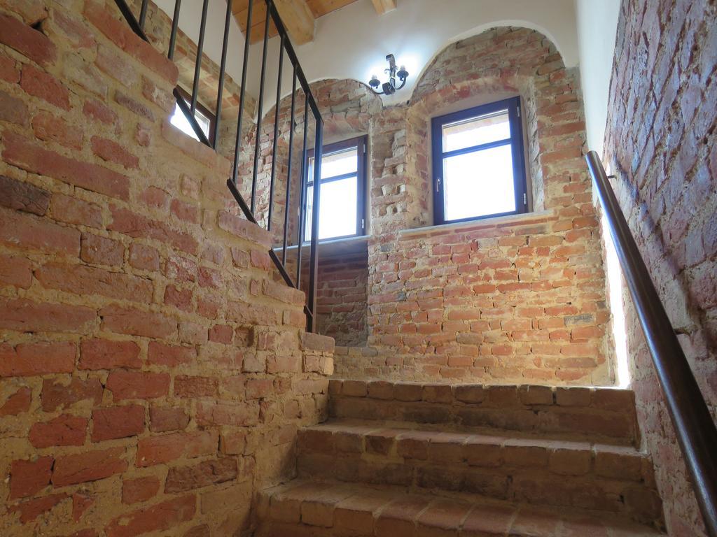 Relais Palazzo Paleologi Sec.Xiv Hotel Lu (Piedmont) Exterior photo