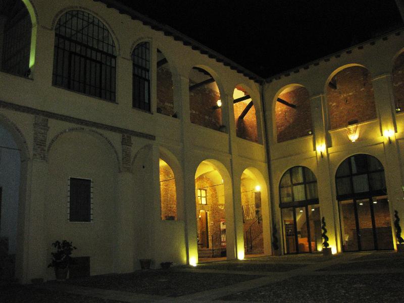 Relais Palazzo Paleologi Sec.Xiv Hotel Lu (Piedmont) Exterior photo